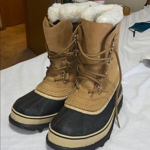 SOREL BOOTS!
